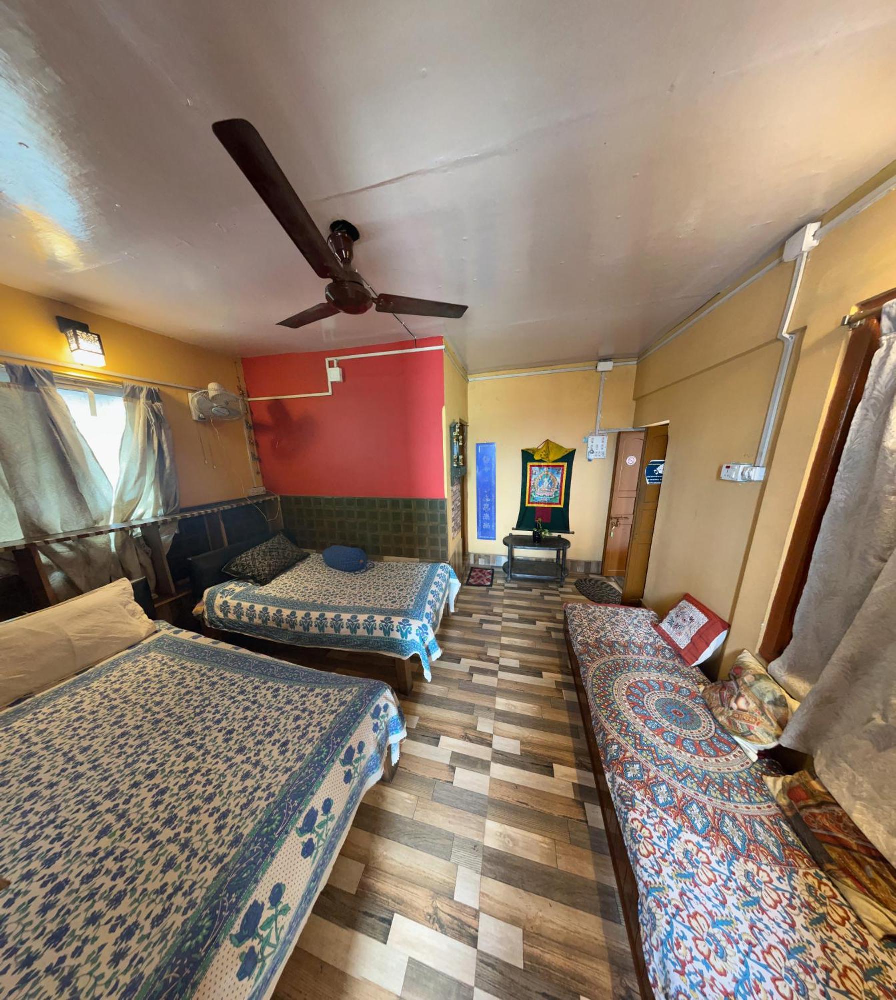 Calcutta Backpackers Homestay- For Travellers And Backpackers מראה חיצוני תמונה